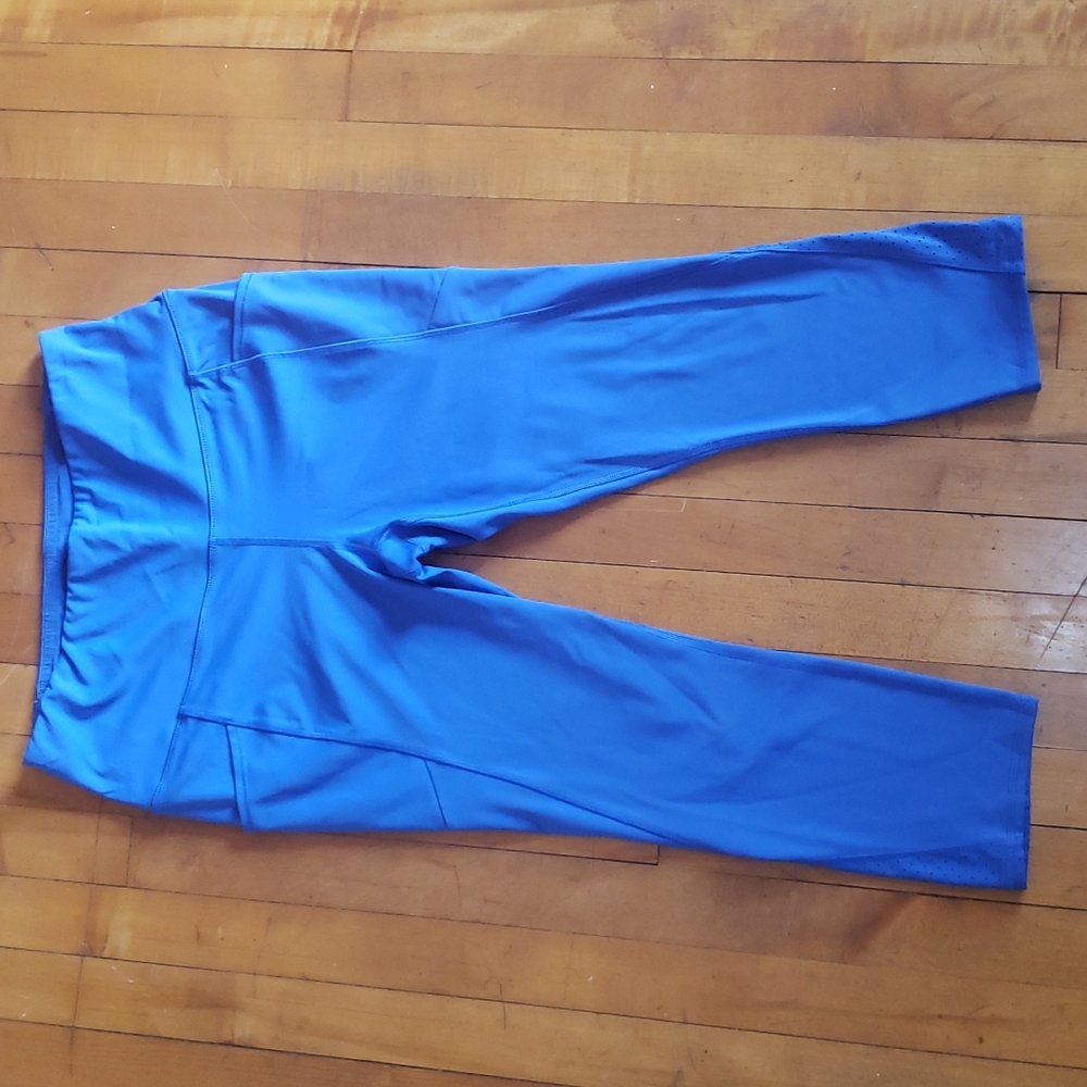 Blue Cropped RBX Moisture Wicking High Waist Capri Legging with Side Pockets